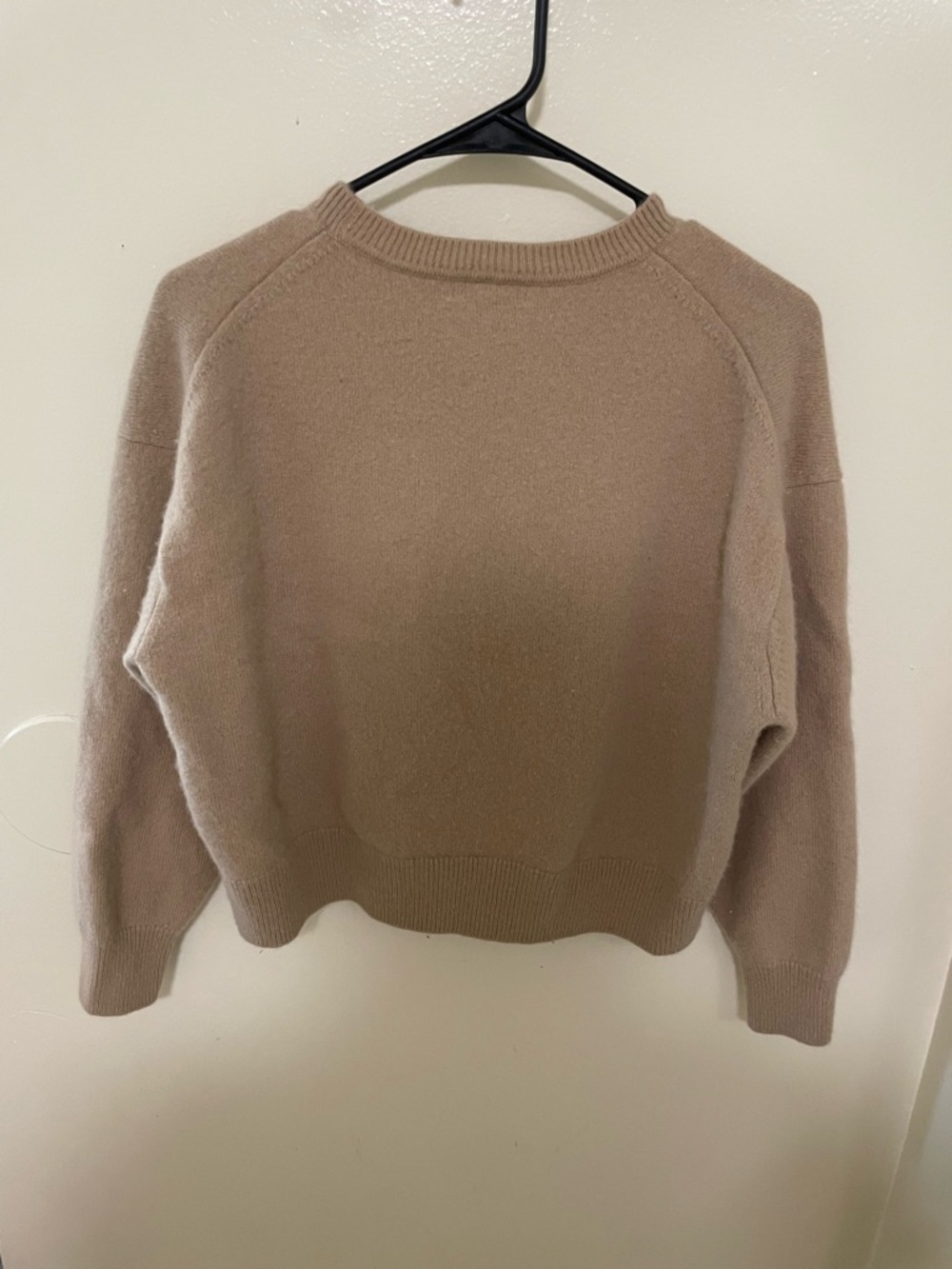 ✨Women’s Athleta Crew Neck Fuzzy Sweater Size L - Picture 6 of 8